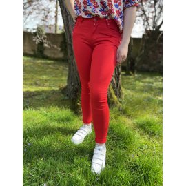 Pantalon rouge coupe slim femme